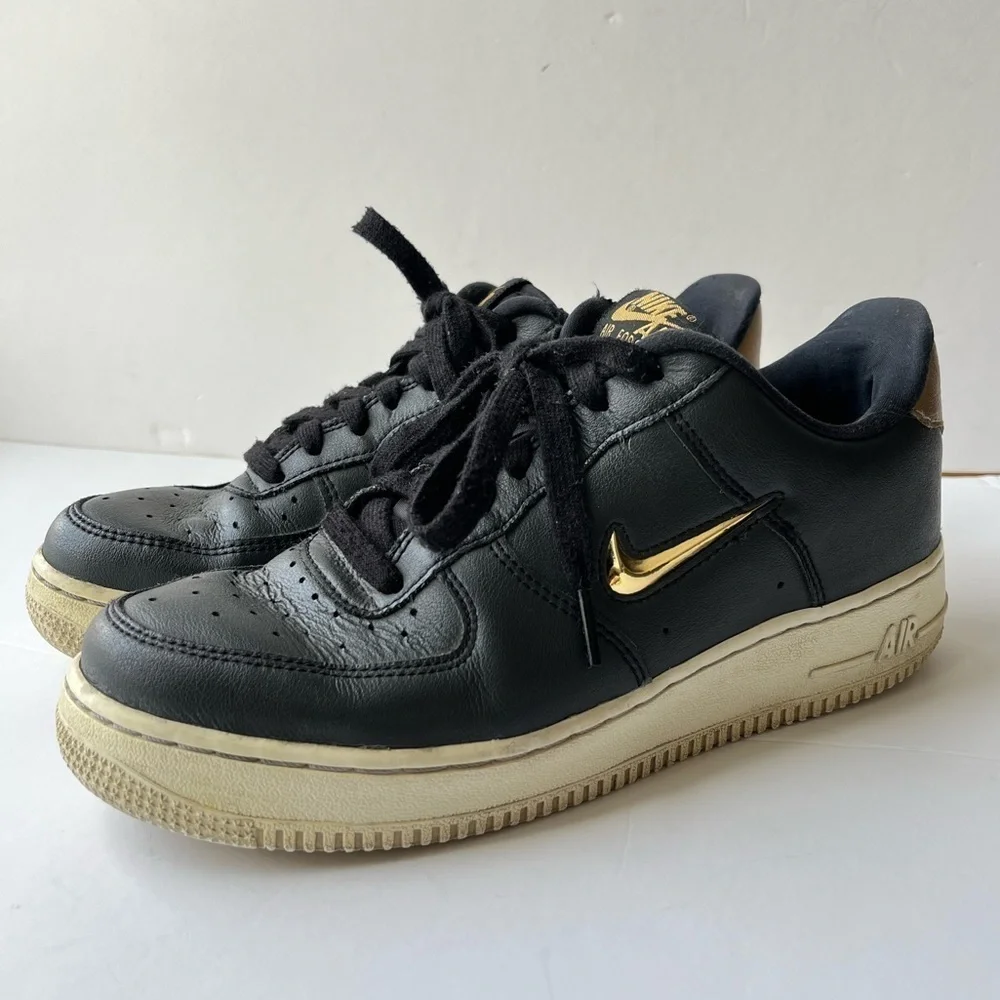 Nike Air Force 1 Low Jewel Black Metallic Gold Men's 6 Women's 7.5